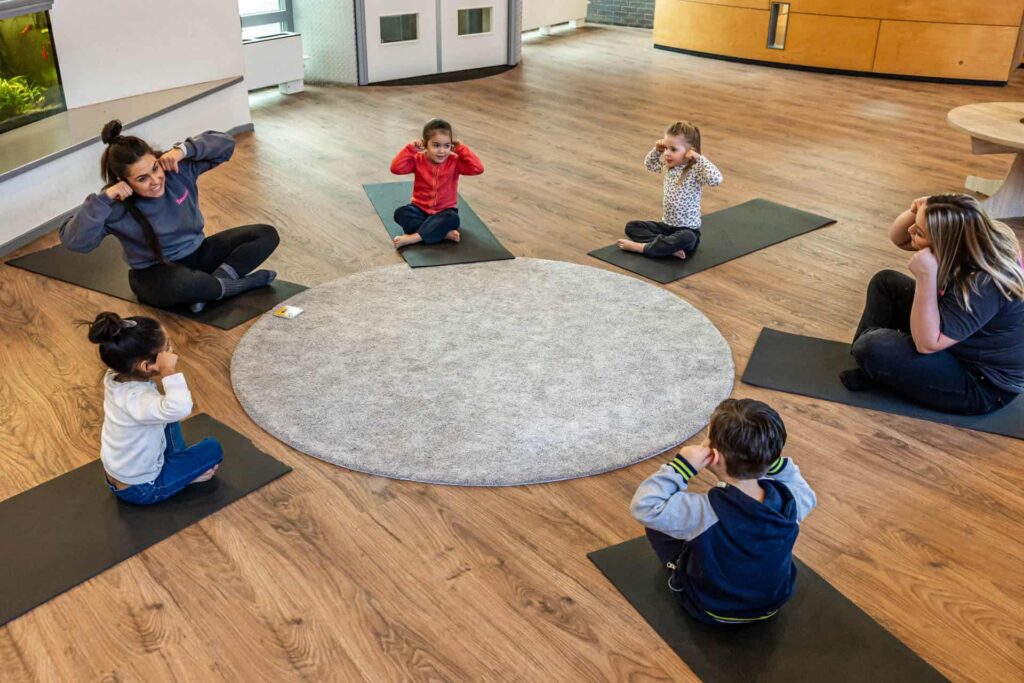 Yoga bij KinderRijk Kinderdagverblijf Wimbledonpark